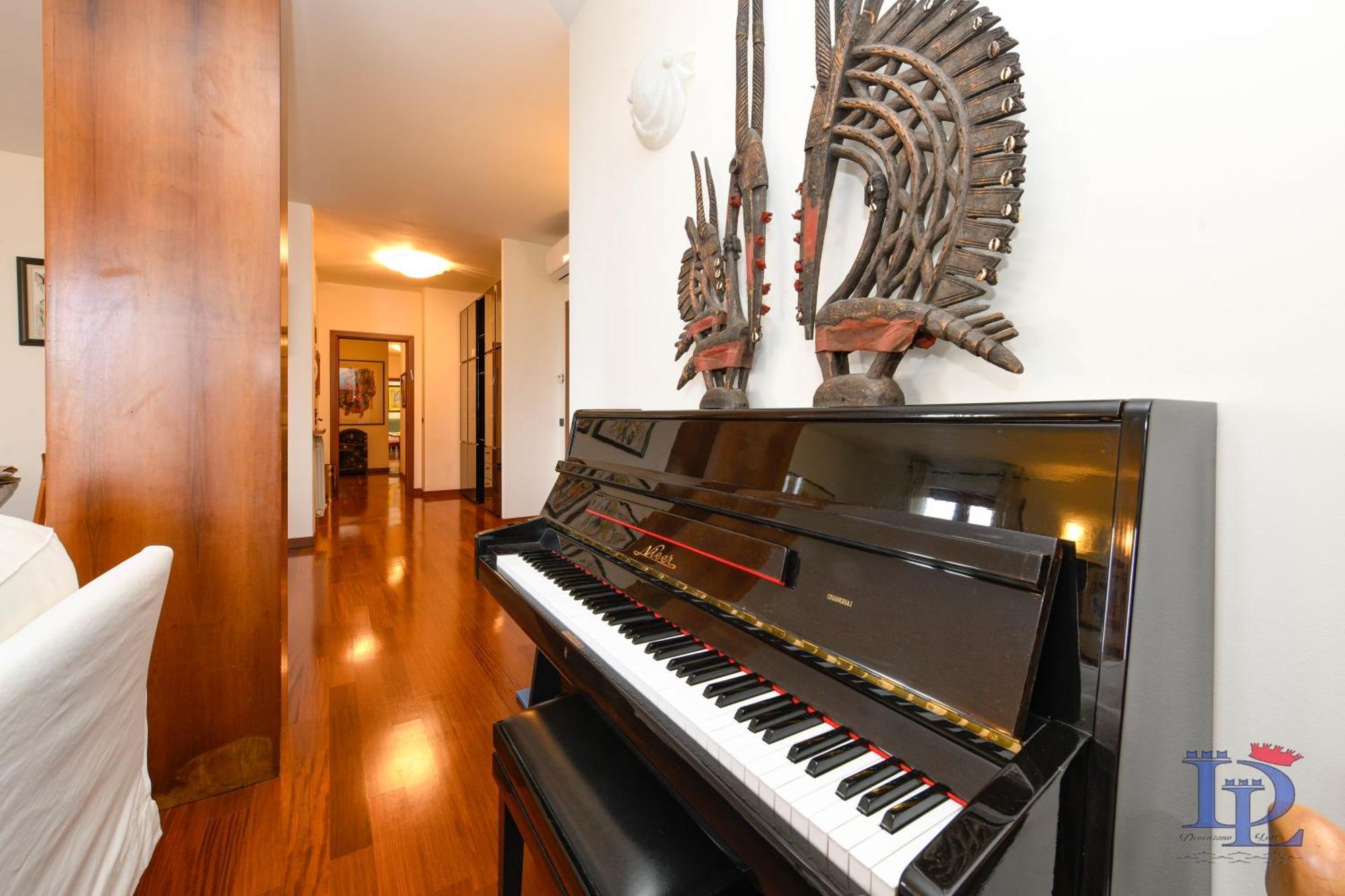 Desenzanoloft Official Partner Marriott Homes & Villas - Gardastar La Stella Del Lago デセンツァーノ・デル・ガルダ エクステリア 写真