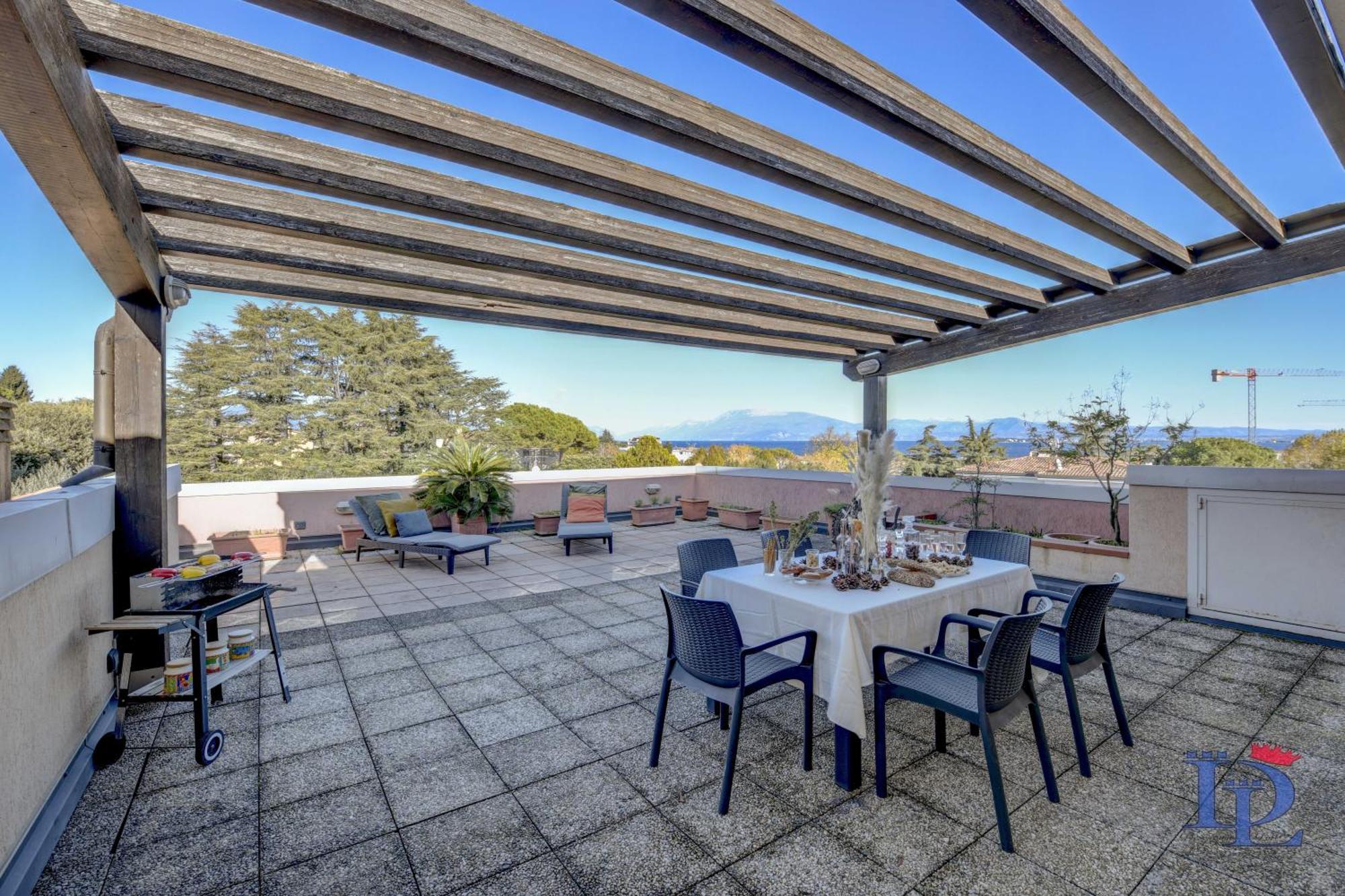 Desenzanoloft Official Partner Marriott Homes & Villas - Gardastar La Stella Del Lago デセンツァーノ・デル・ガルダ エクステリア 写真