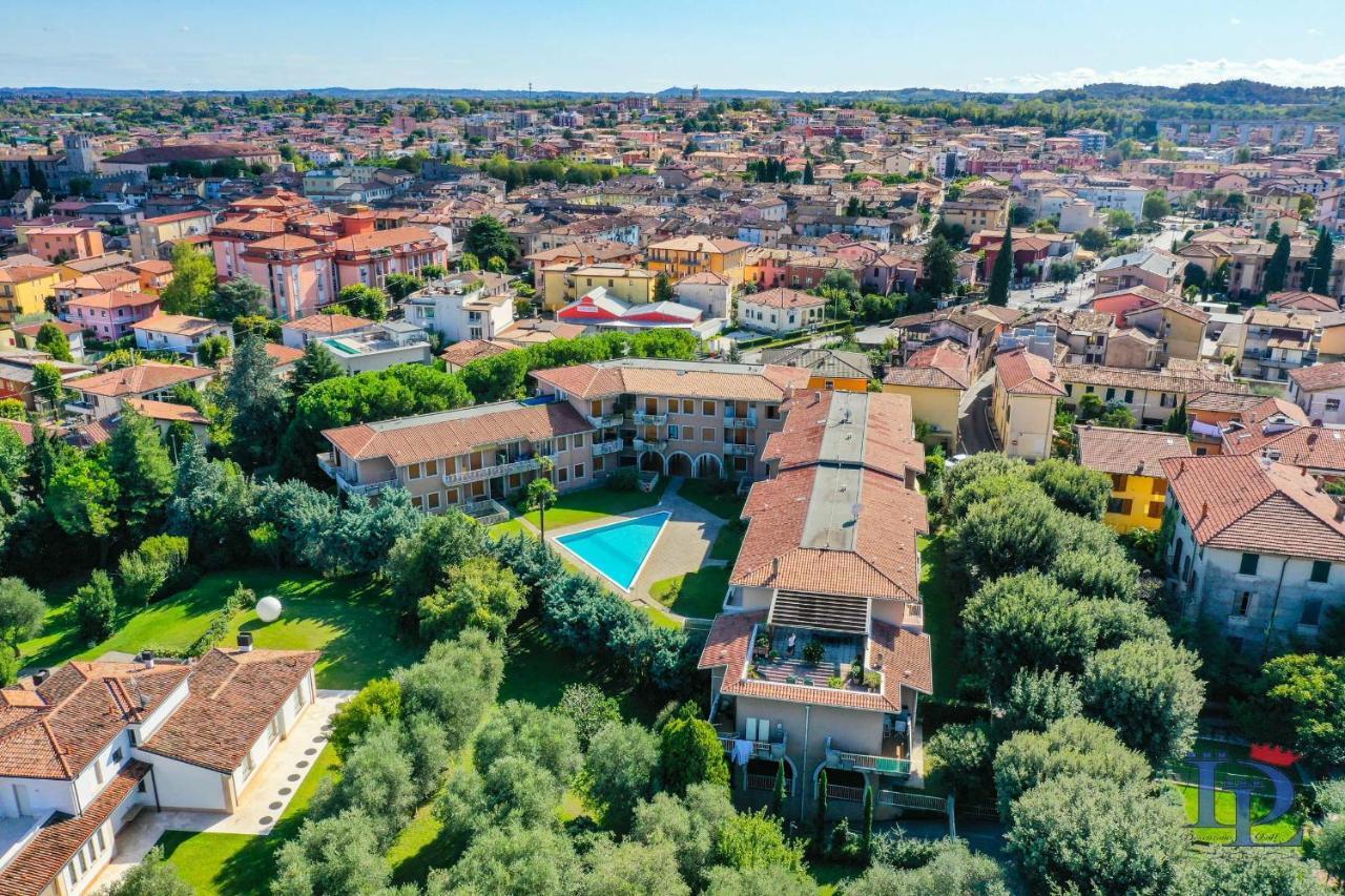 Desenzanoloft Official Partner Marriott Homes & Villas - Gardastar La Stella Del Lago デセンツァーノ・デル・ガルダ エクステリア 写真